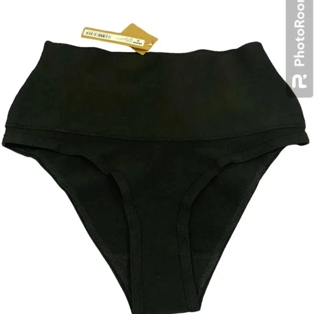 SKIMS Knit High-Waist Swim Bottom in Black 4X